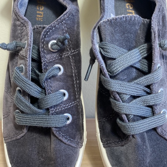 Brennen Madden NYC Shoes - Picture 7 of 8